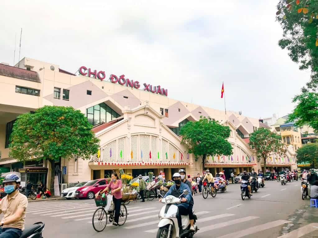 Dong Xuan Market